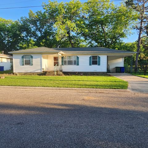 408 Buchanan Street, Whitesboro, TX 76273