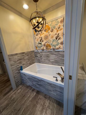 208 Neil Rd, Helena, AR 72342