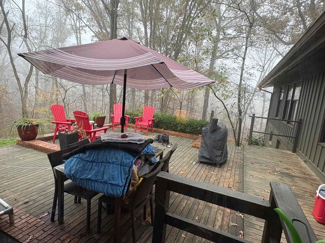 208 Neil Rd, Helena, AR 72342