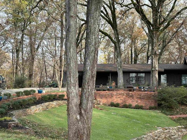 208 Neil Rd, Helena, AR 72342