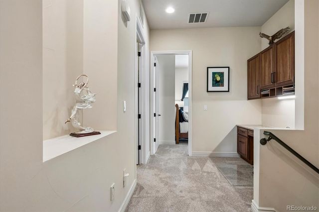 10128 Inverness Main Street, Englewood, CO 80112