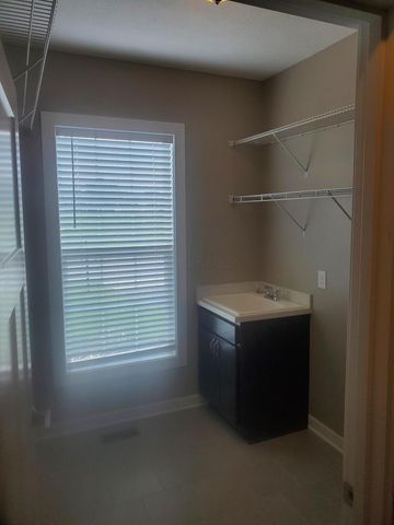 2261 Woodstock Avenue, Lewis Center, OH 43035
