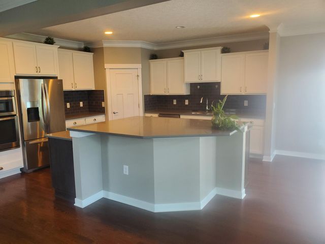 2261 Woodstock Avenue, Lewis Center, OH 43035