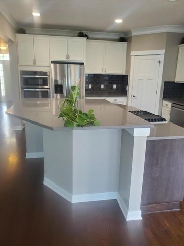 2261 Woodstock Avenue, Lewis Center, OH 43035