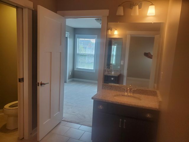 2261 Woodstock Avenue, Lewis Center, OH 43035