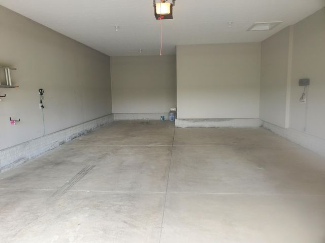 2261 Woodstock Avenue, Lewis Center, OH 43035
