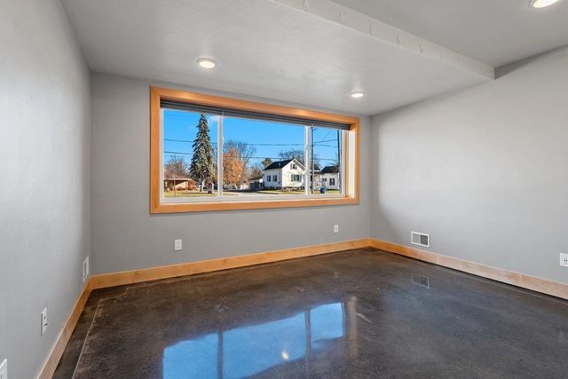 421 S ST AUGUSTINE STREET, Pulaski, WI 54162