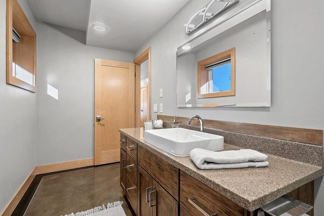 421 S ST AUGUSTINE STREET, Pulaski, WI 54162