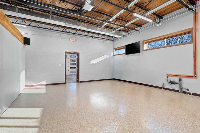 421 S ST AUGUSTINE STREET, Pulaski, WI 54162