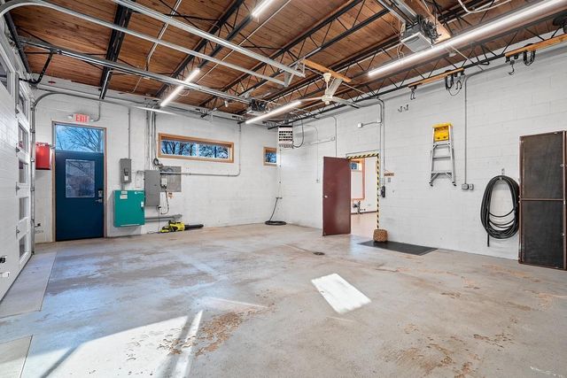 421 S ST AUGUSTINE STREET, Pulaski, WI 54162