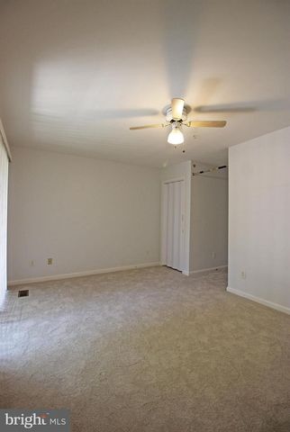 21783 BALDWIN SQ, Sterling, VA 20164