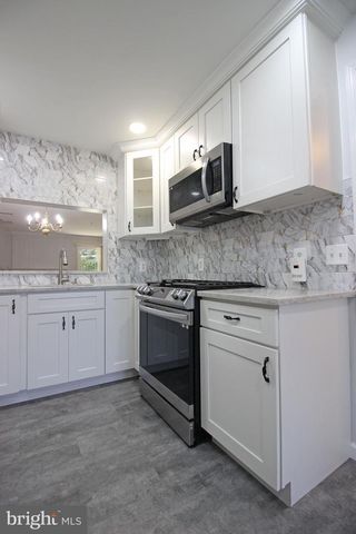 21783 BALDWIN SQ, Sterling, VA 20164