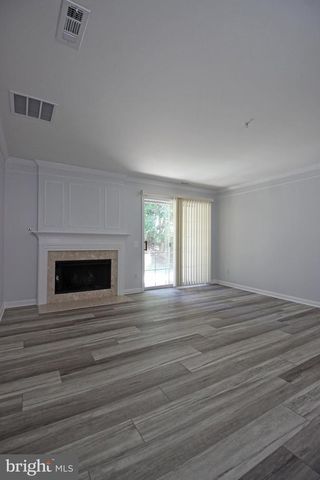 21783 BALDWIN SQ, Sterling, VA 20164