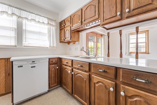 1908 23rd STREET S, La Crosse, WI 54601