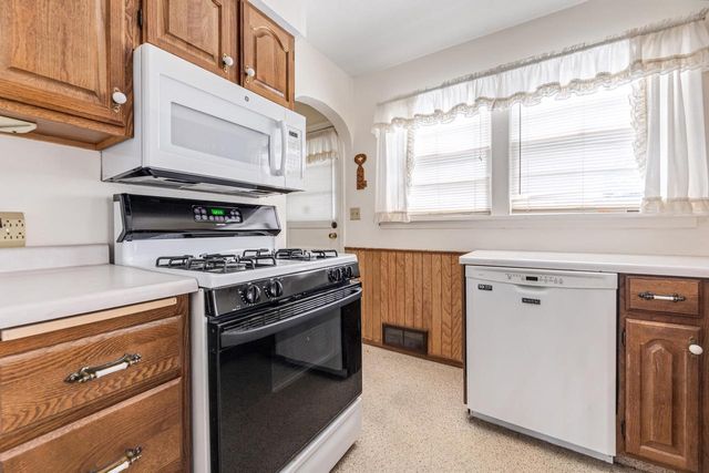 1908 23rd STREET S, La Crosse, WI 54601