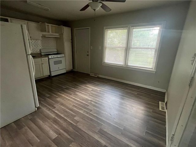 6010 E 149TH Street, Grandview, MO 64030