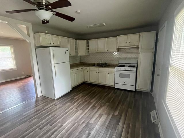 6010 E 149TH Street, Grandview, MO 64030