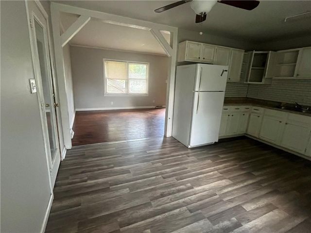 6010 E 149TH Street, Grandview, MO 64030