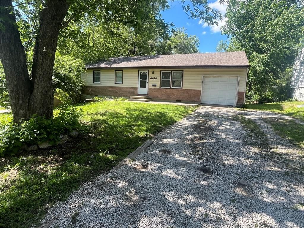 6010 E 149TH Street, Grandview, MO 64030