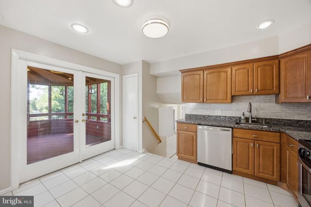 5502 AMESFIELD CT, Rockville, MD 20853