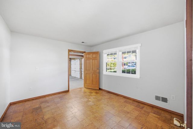 5502 AMESFIELD CT, Rockville, MD 20853