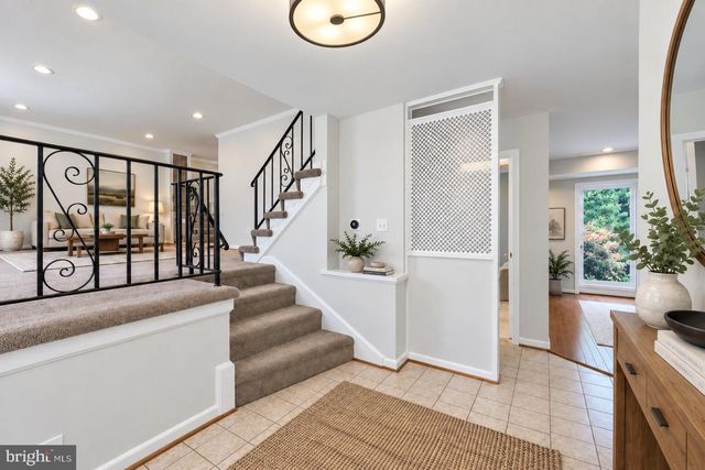 5502 AMESFIELD CT, Rockville, MD 20853