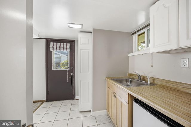 5502 AMESFIELD CT, Rockville, MD 20853