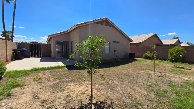 13344 W DESERT Lane, Surprise, AZ 85374