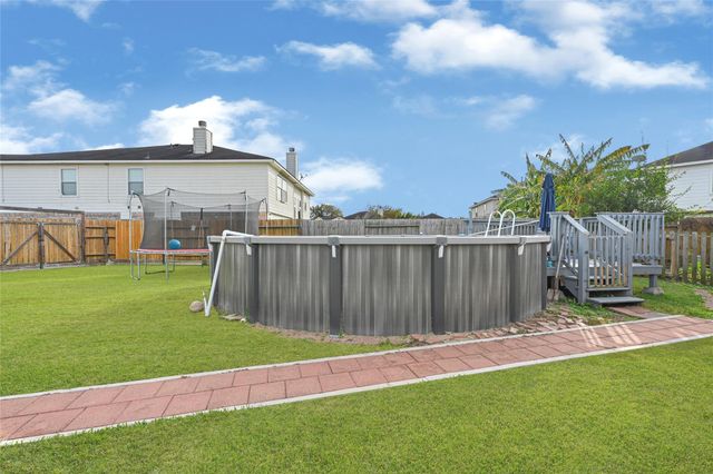 10602 Eagle Court, Baytown, TX 77523