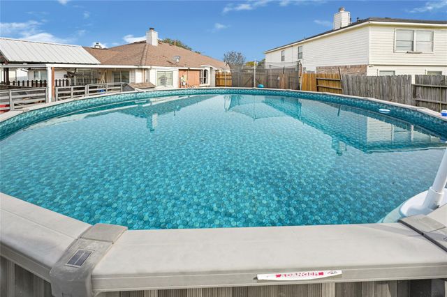 10602 Eagle Court, Baytown, TX 77523