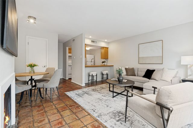 2702 Douglas Avenue 143, Dallas, TX 75219