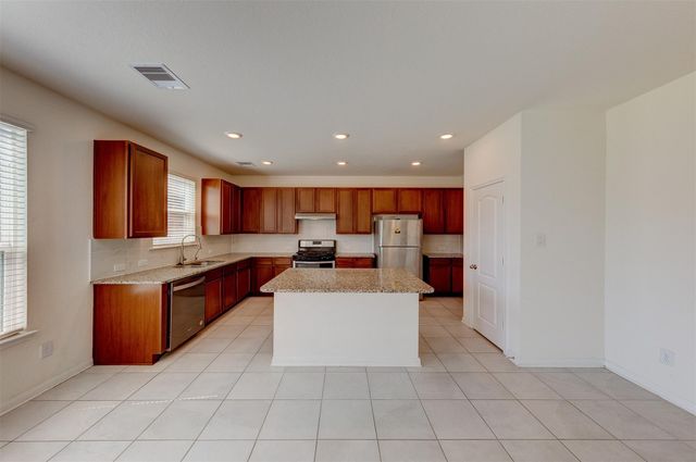 7218 Bakersfield Court, Rosharon, TX 77583