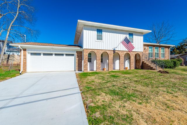 1112 Park Forrest Drive, Fort Oglethorpe, GA 30742