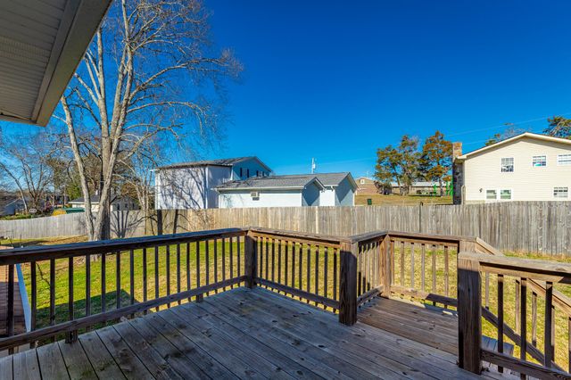 1112 Park Forrest Drive, Fort Oglethorpe, GA 30742