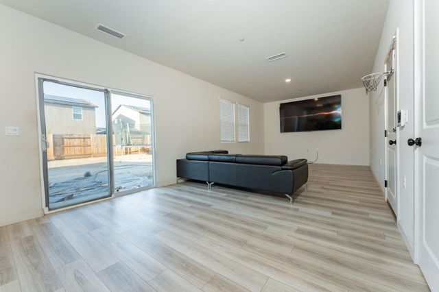 1754 S Twilight Street, Hanford, CA 93230