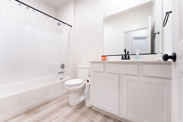 1754 S Twilight Street, Hanford, CA 93230