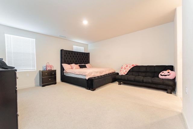 1754 S Twilight Street, Hanford, CA 93230