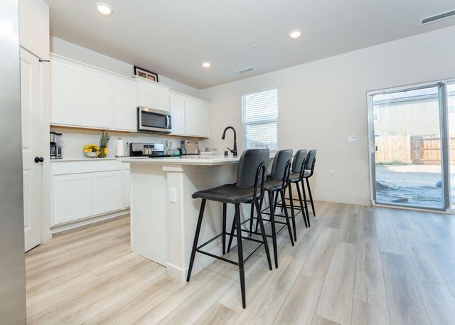 1754 S Twilight Street, Hanford, CA 93230