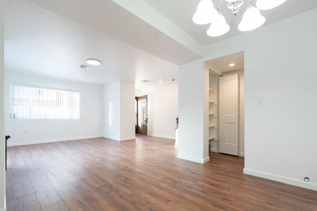 67 Greenbrook Dr 67, Stoughton, MA 02072