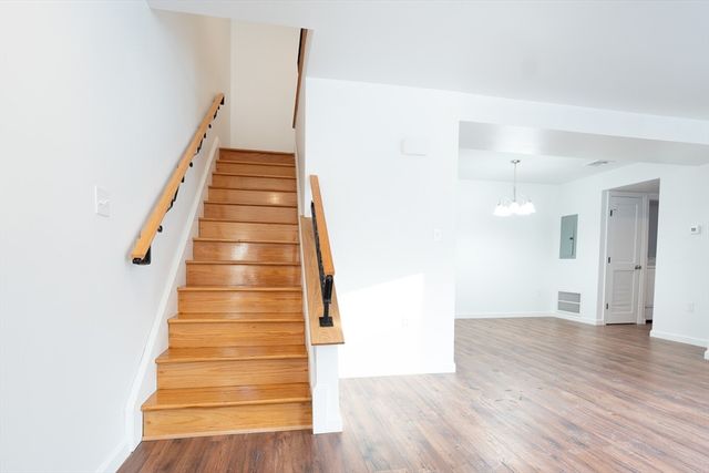 67 Greenbrook Dr 67, Stoughton, MA 02072