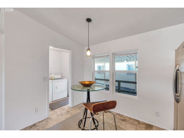 8300 Ne QUATAMA St 28, Hillsboro, OR 97006