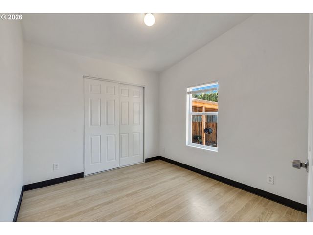 8300 Ne QUATAMA St 28, Hillsboro, OR 97006