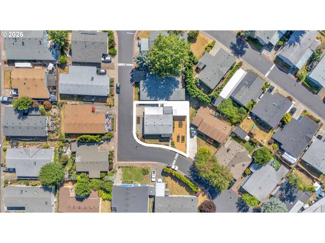 8300 Ne QUATAMA St 28, Hillsboro, OR 97006