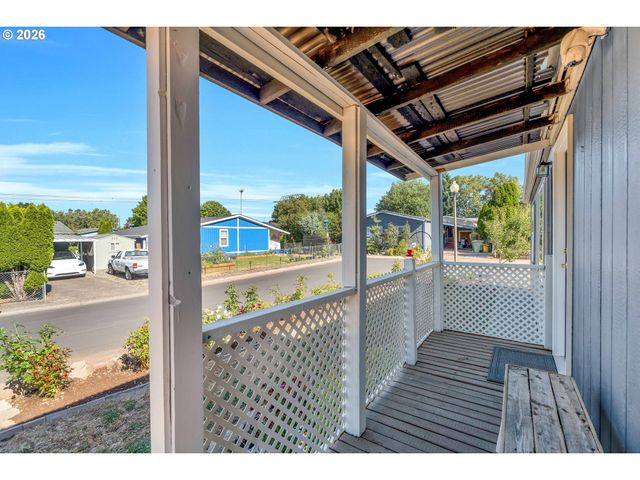 8300 Ne QUATAMA St 28, Hillsboro, OR 97006