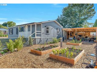 8300 Ne QUATAMA St 28, Hillsboro, OR 97006
