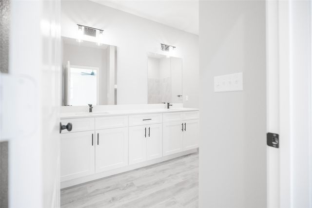 2101 Reinke Road 3205, Waller, TX 77484