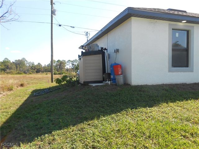 636 Eisenhower BLVD, Lehigh Acres, FL 33974