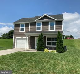 40 BETTS WAY, Martinsburg, WV 25404