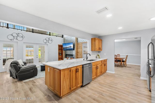 975 Oak Street, Merritt Island, FL 32953