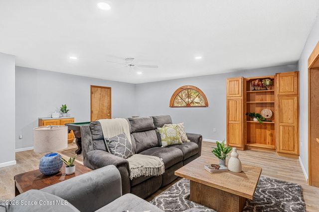 975 Oak Street, Merritt Island, FL 32953